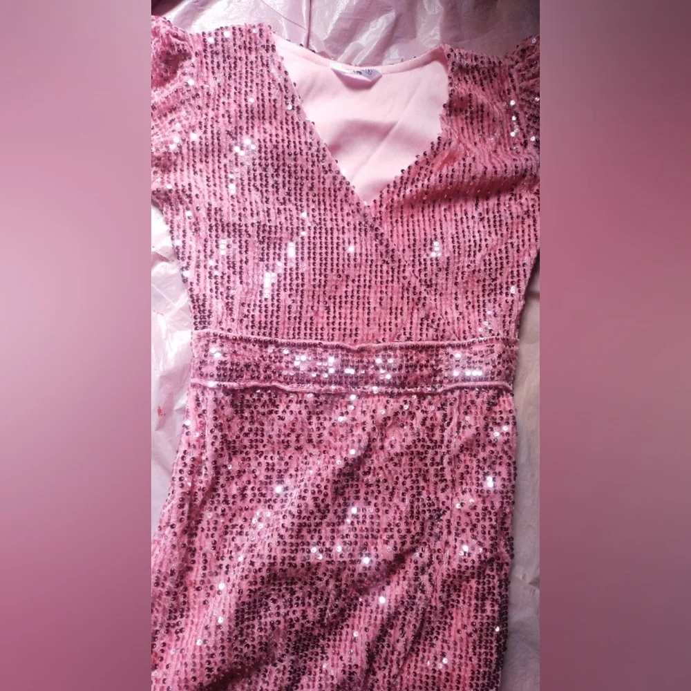 Women's Velvet V Neck Dress - Picture 4 of 8